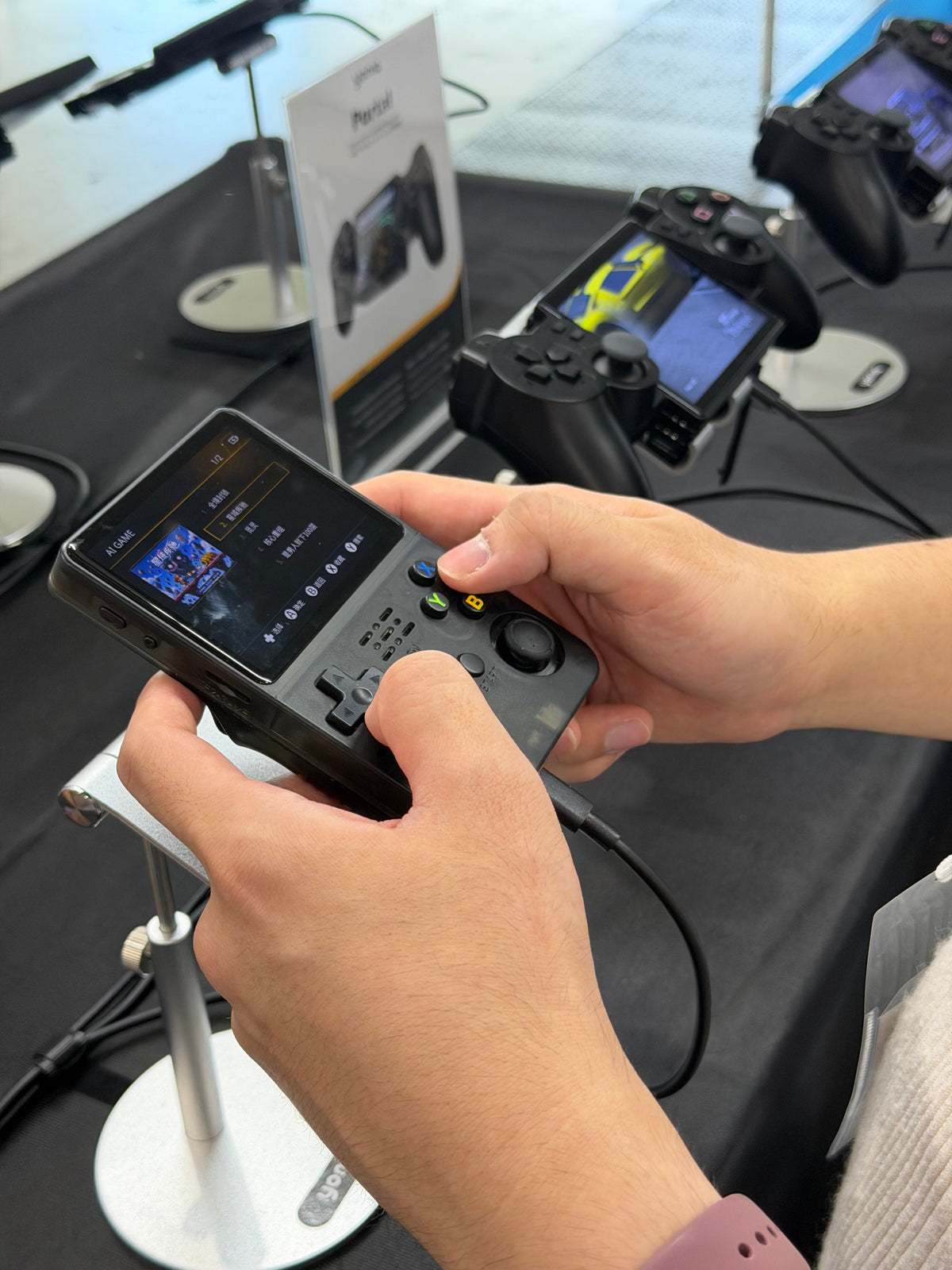 Visitors trying Yoniq GamePatch at gamescom